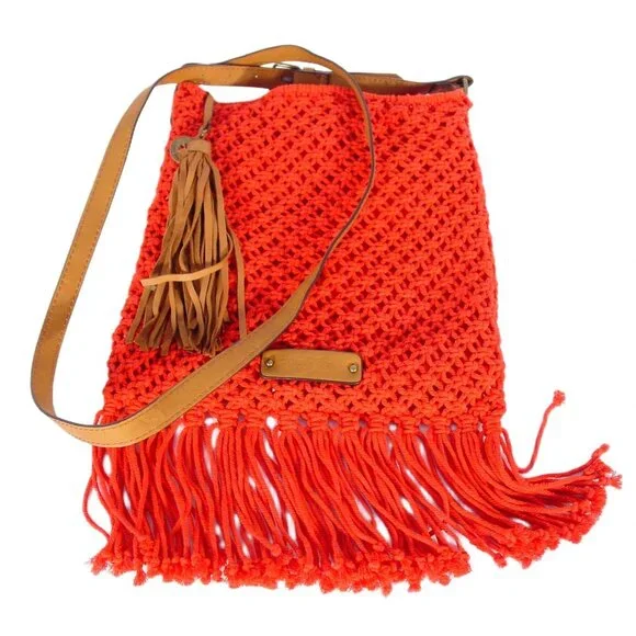 LUCKY BRAND Red Macrame Fringe Crossbody Bag - Picture 3 of 6